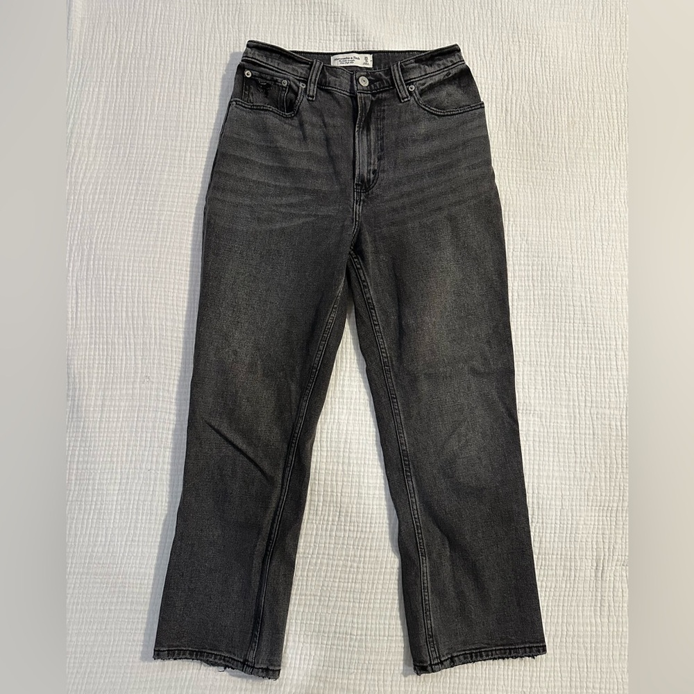 Abercrombie & Fitch Curve Love Ankle Straight Jean